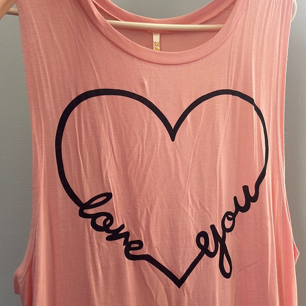 Women’s muscle tank top